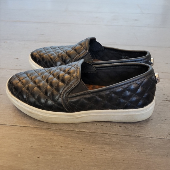 Steve Madden Girls Black Shiny Loafers Size 1 - Picture 7 of 12